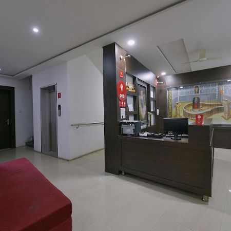 Oyo 9969 Hotel Kshipra Dham Ujjain Buitenkant foto