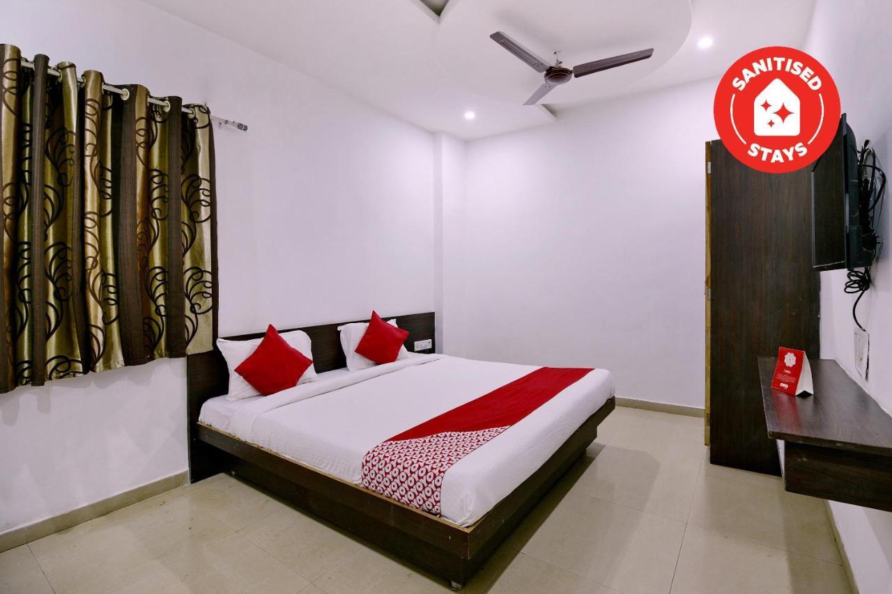 Oyo 9969 Hotel Kshipra Dham Ujjain Buitenkant foto