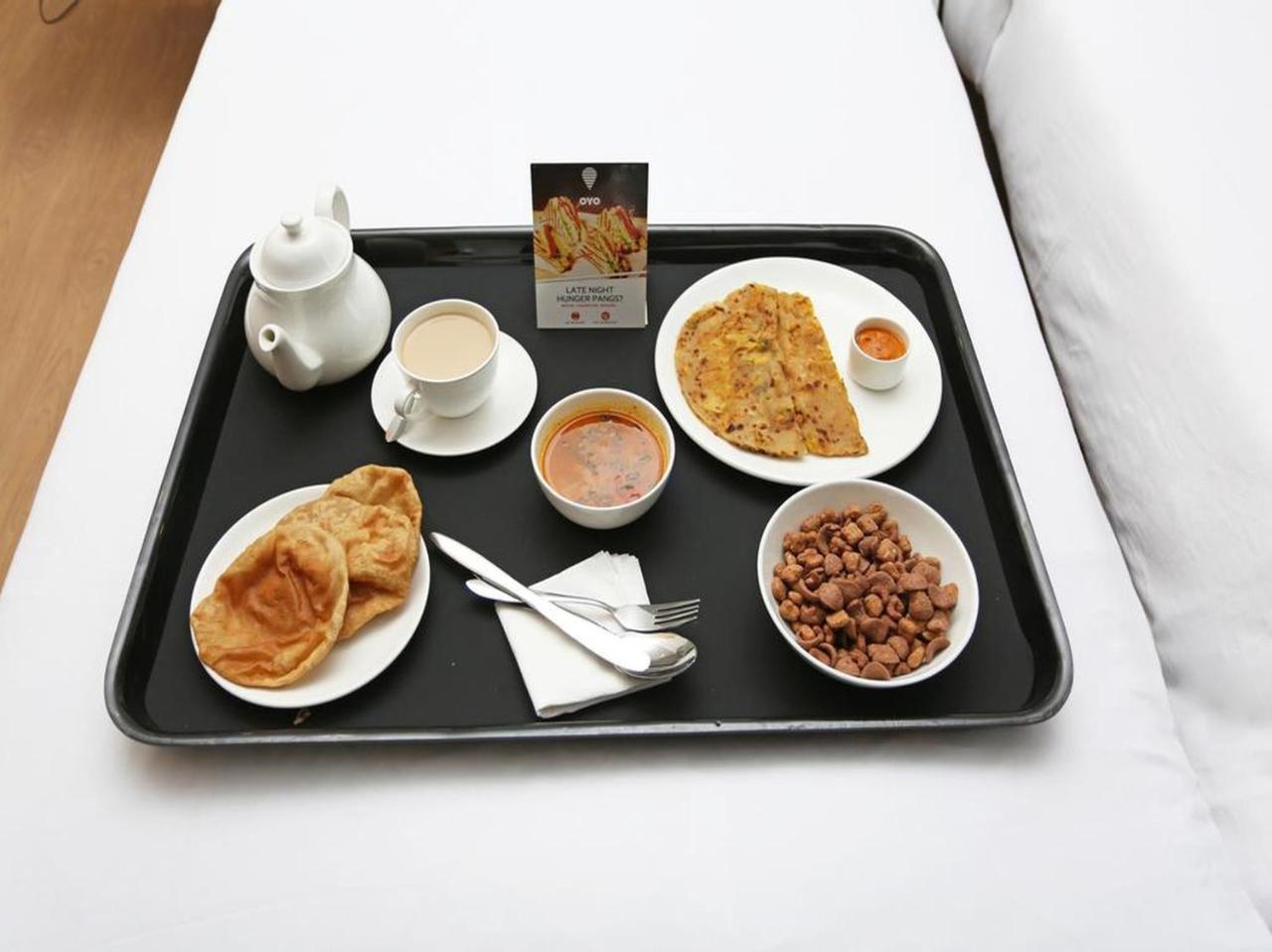Oyo 9969 Hotel Kshipra Dham Ujjain Buitenkant foto